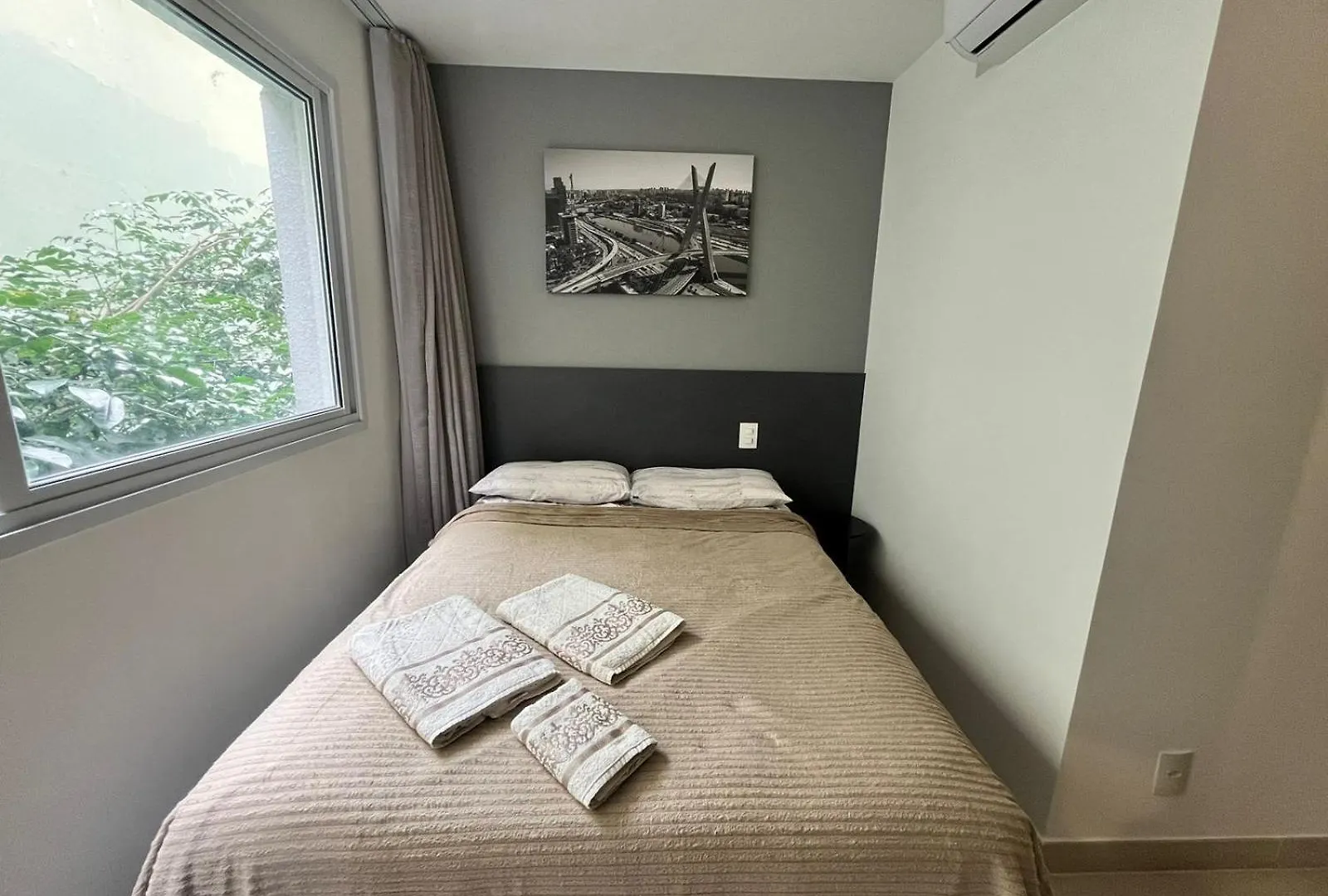Studio 112 - Cozy & Modern Stay Near Ibirapuera & Hospitals! Great For Any Stay Sao Paulo Brazil